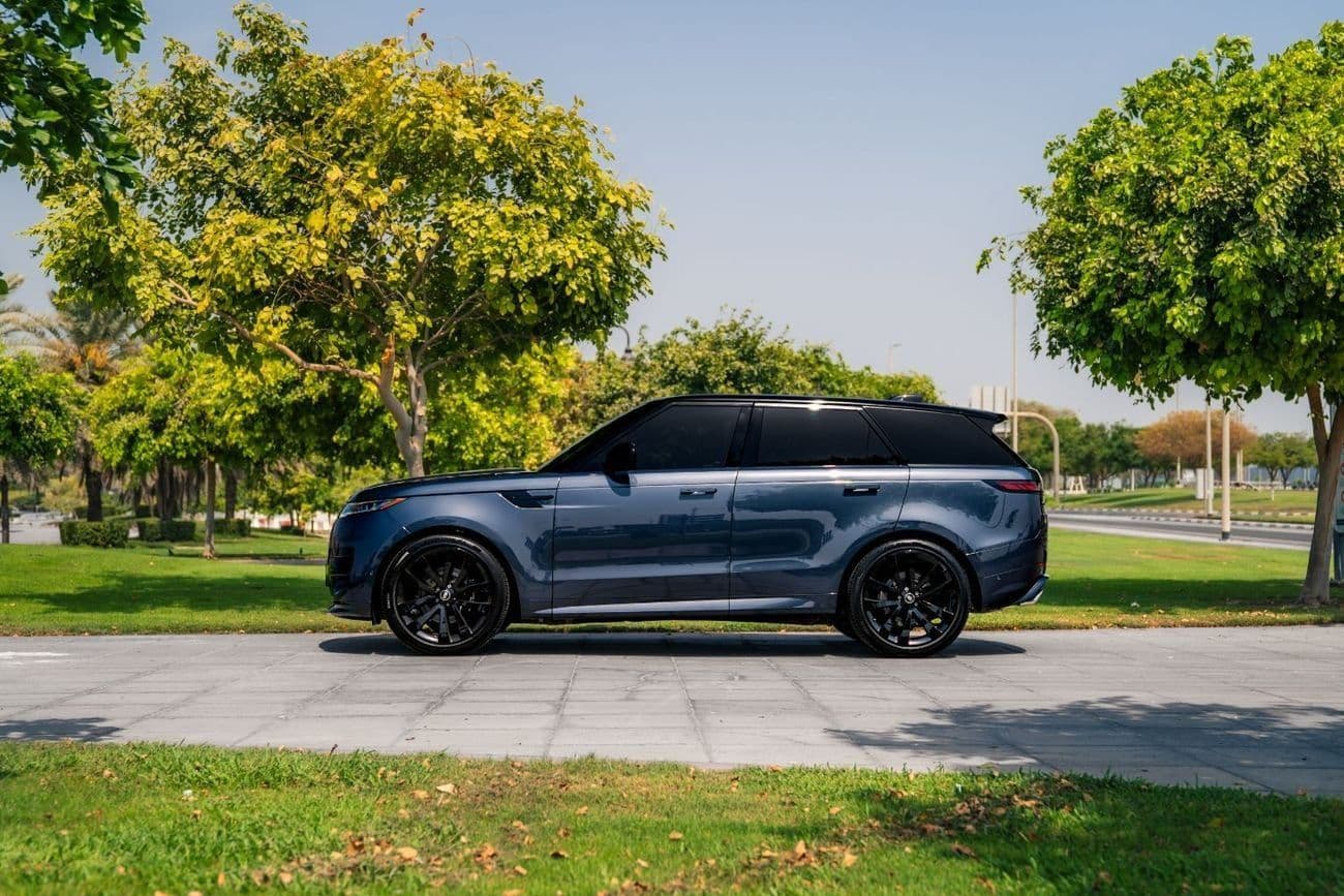 2025 Land Rover Range Rover Sport HSE Dynamic P530 thumbnail 3