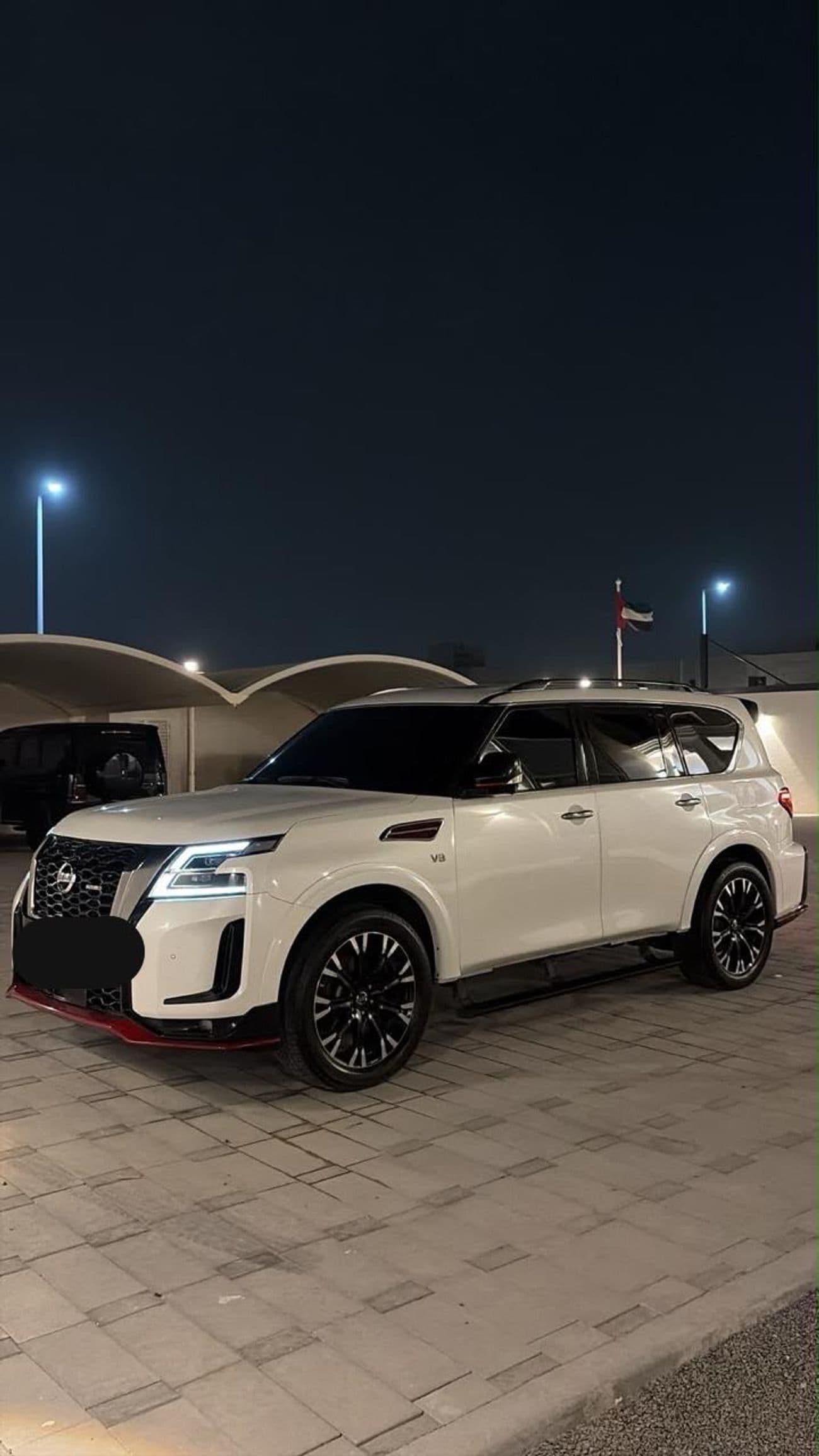 2021 Nissan Patrol NISMO thumbnail 2