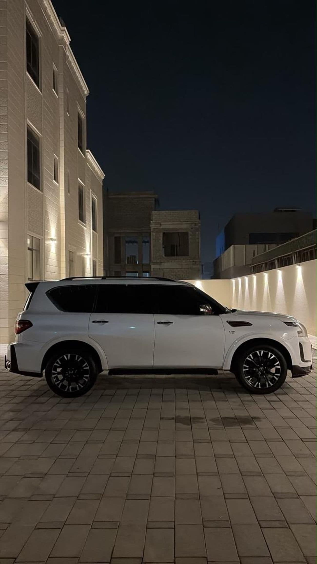2021 Nissan Patrol NISMO thumbnail 5