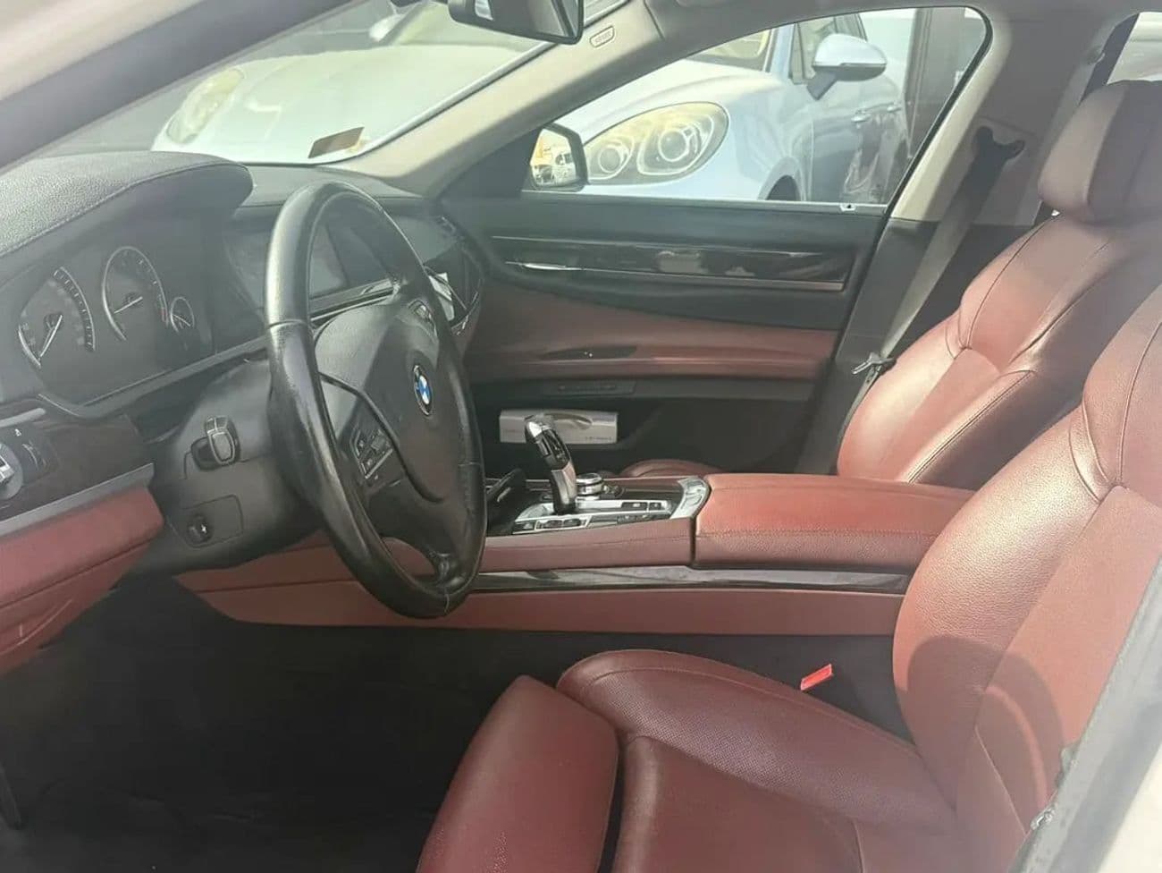 2012 BMW 740Li EXCLUSIVE thumbnail 5