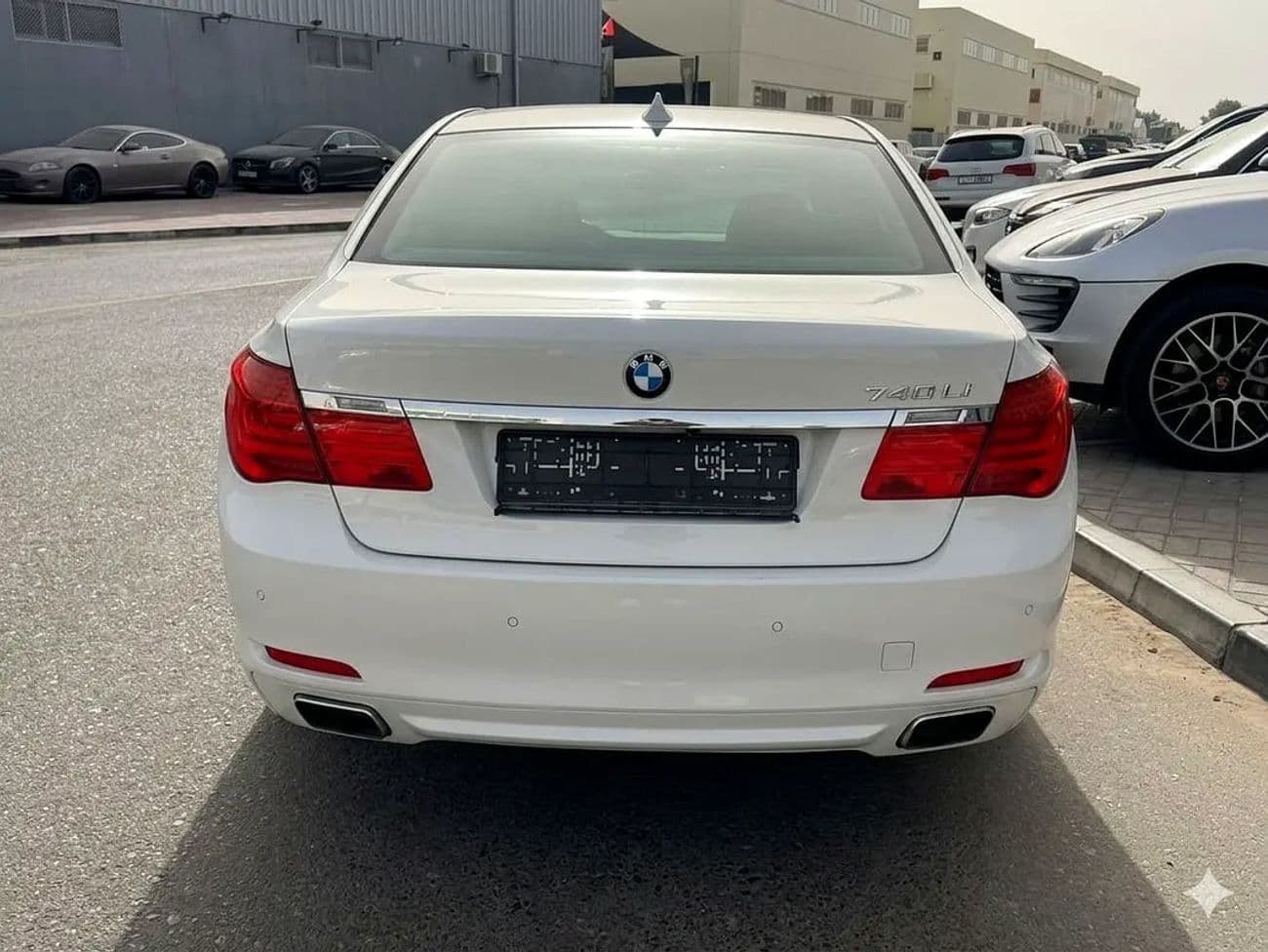 2012 BMW 740Li EXCLUSIVE thumbnail 2