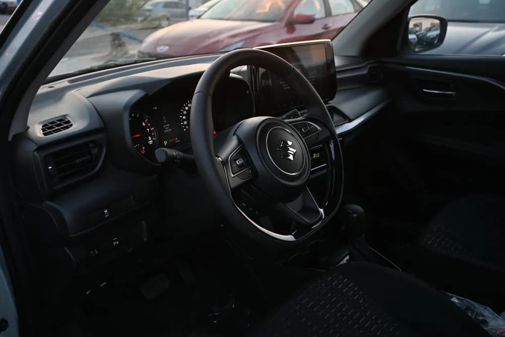 2026 Suzuki Swift GLX thumbnail 7