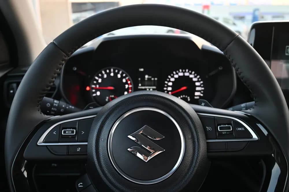 2026 Suzuki Swift GLX thumbnail 9