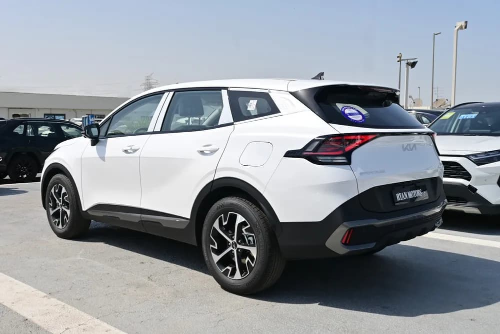 2025 Kia Sportage thumbnail 4