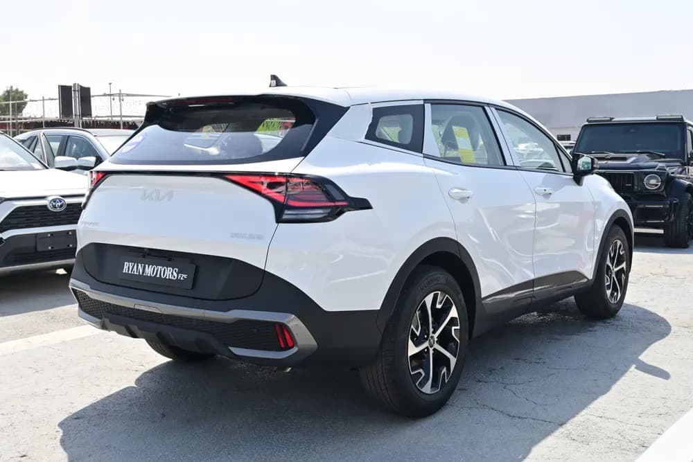 2025 Kia Sportage thumbnail 6