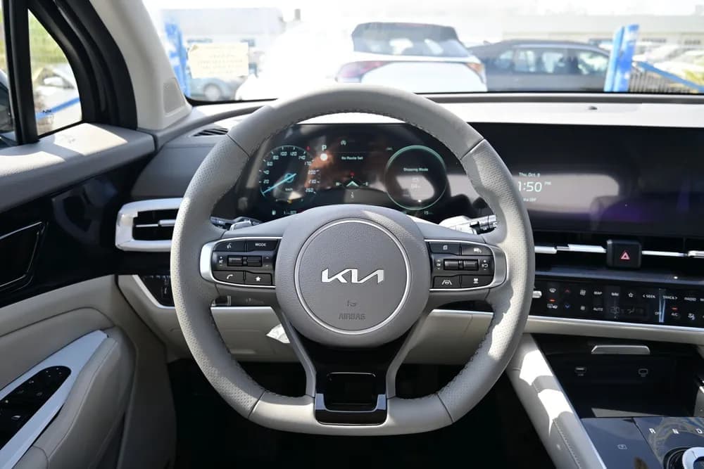 2025 Kia Sportage thumbnail 10
