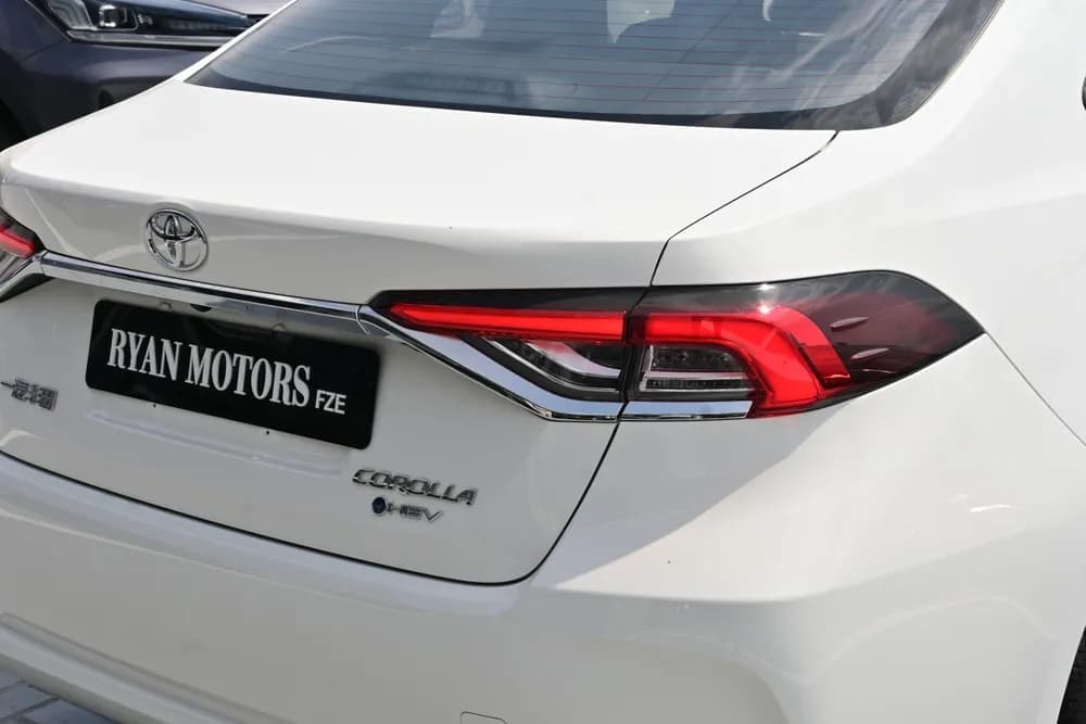 2025 Toyota Corolla thumbnail 7