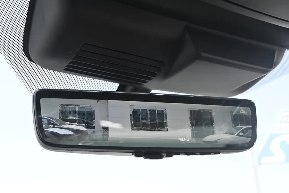 2026 Mitsubishi Outlander thumbnail 8