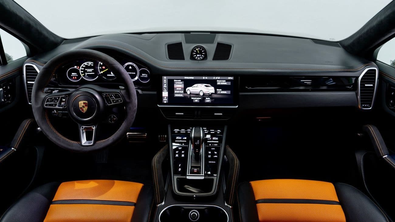 2021 Porsche Cayenne TURBO thumbnail 7