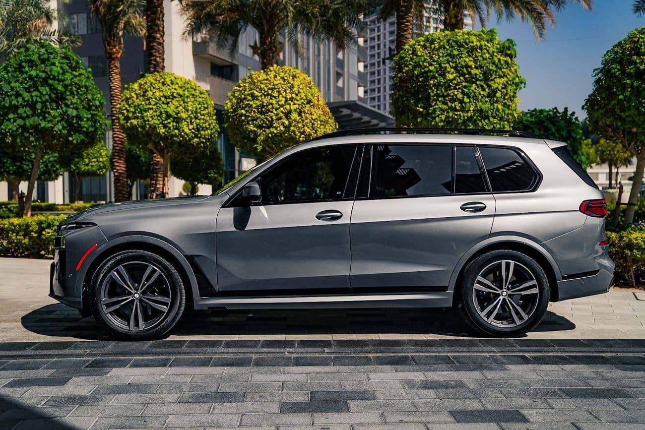 2023 BMW X7 XDrive 40i thumbnail 3