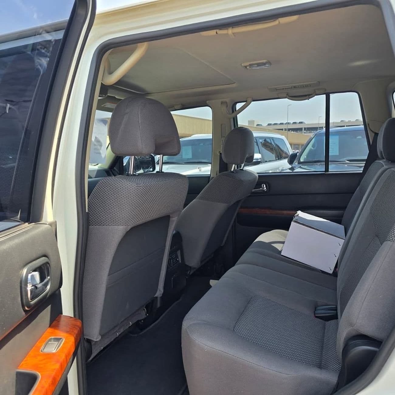 2021 Nissan Patrol thumbnail 7