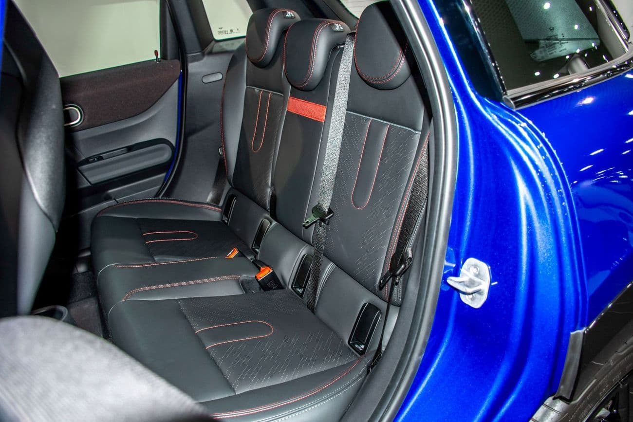2025 Mini Cooper S STANDARD thumbnail 5