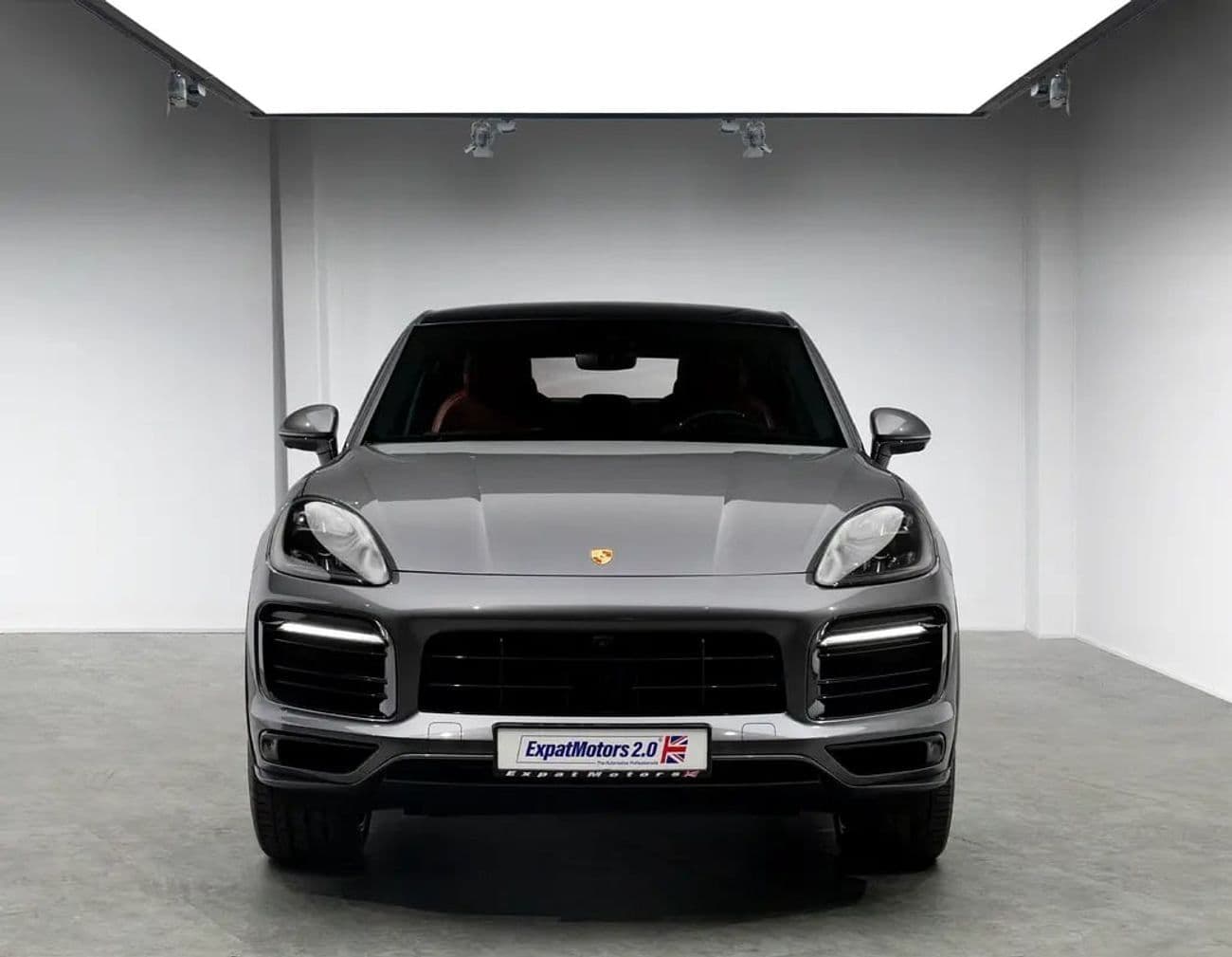 2022 Porsche Cayenne GTS thumbnail 5