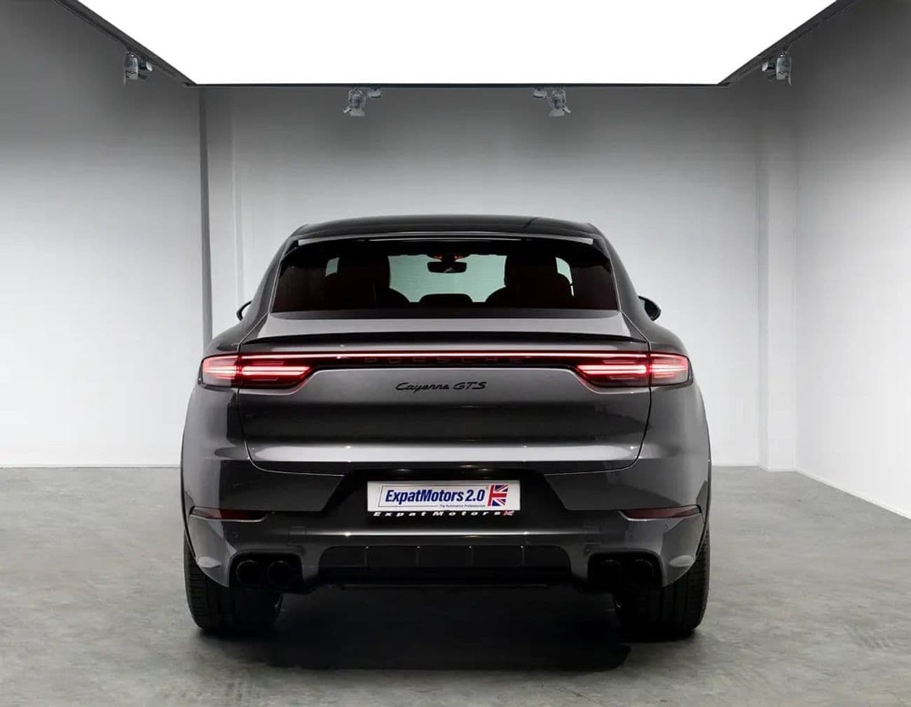 2022 Porsche Cayenne GTS thumbnail 4