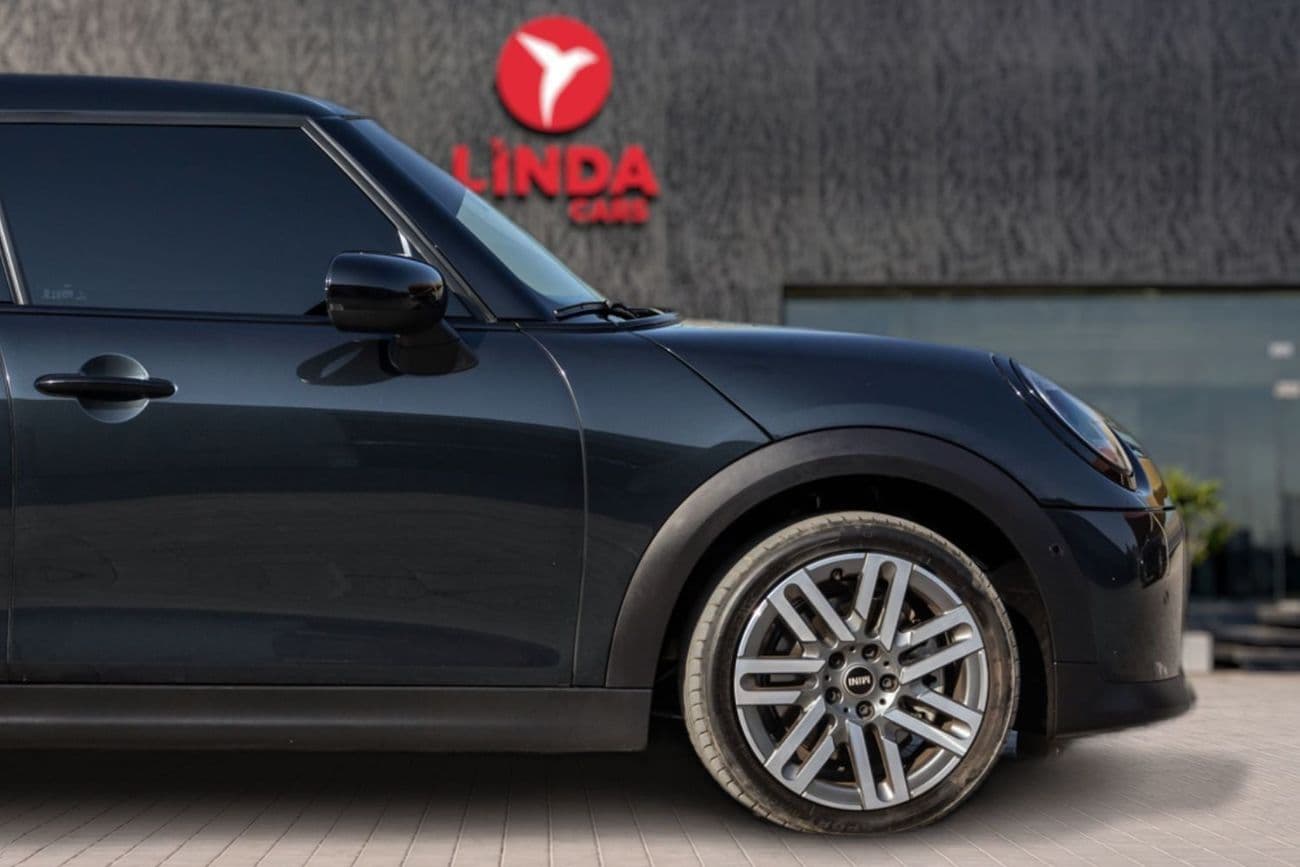 2025 Mini Cooper C thumbnail 8