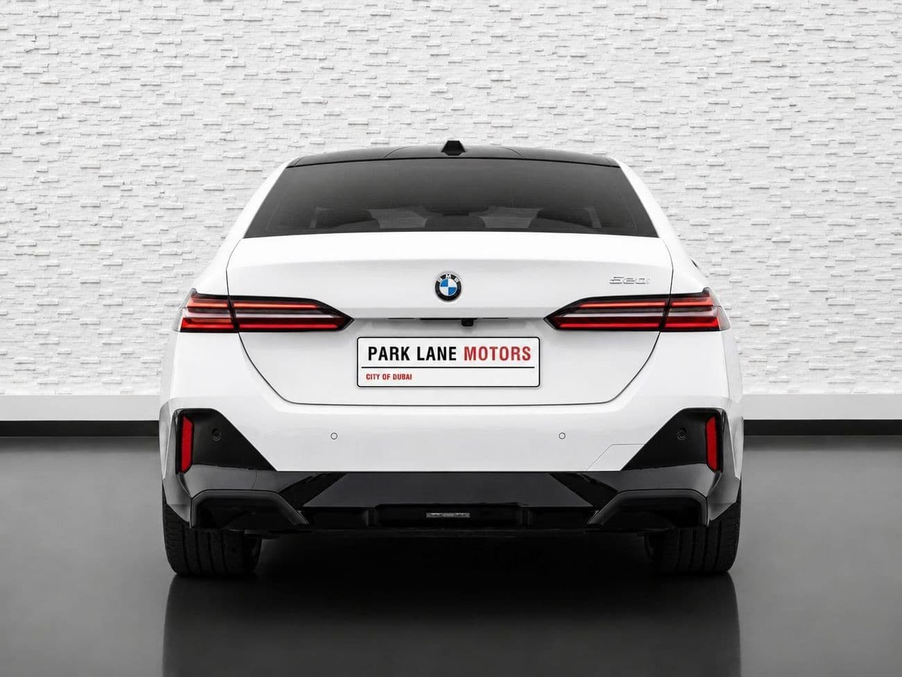 2024 BMW 520i M SPORT thumbnail 4
