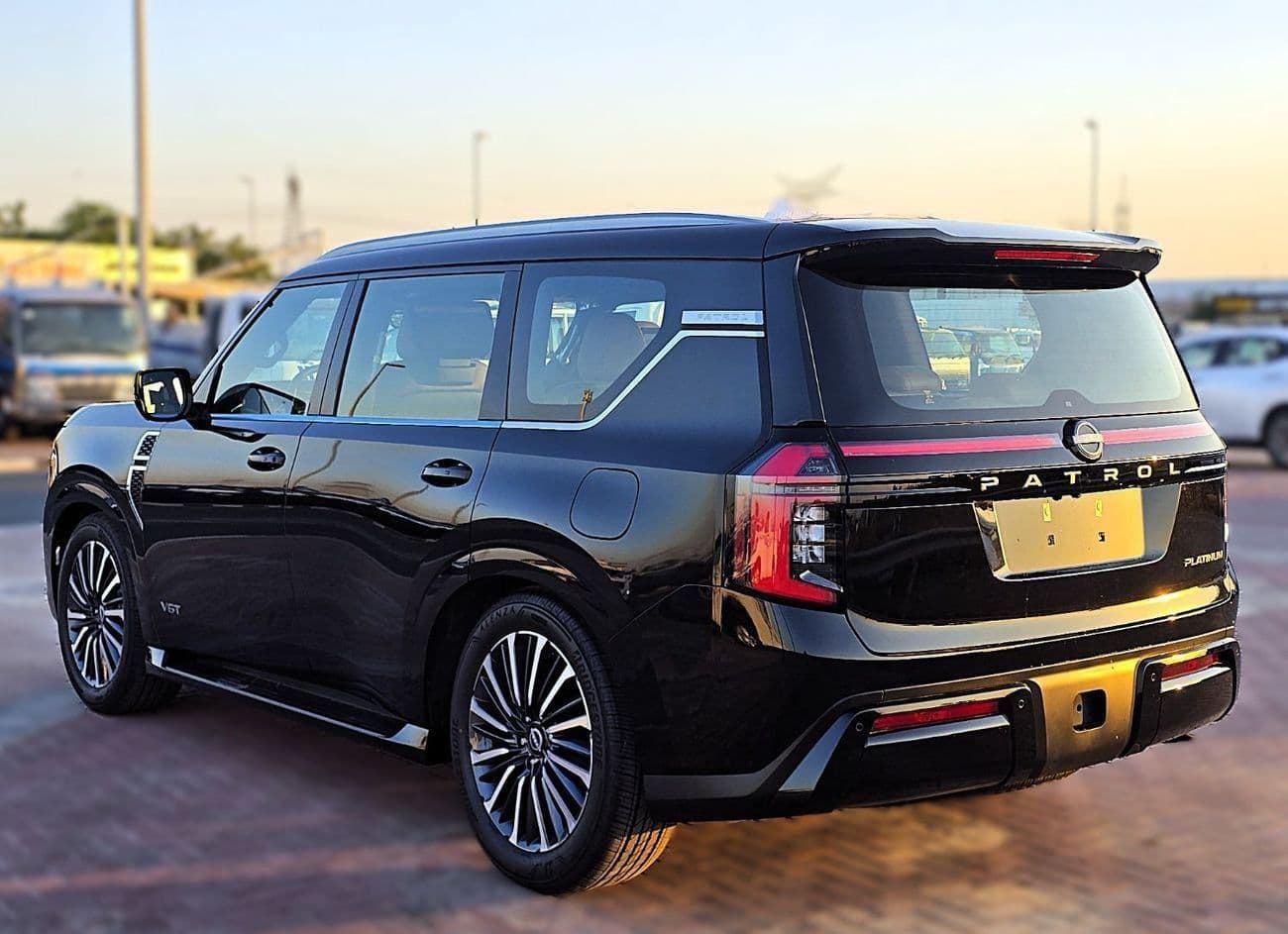 2026 Nissan Patrol LE PLATINUM CITY thumbnail 6