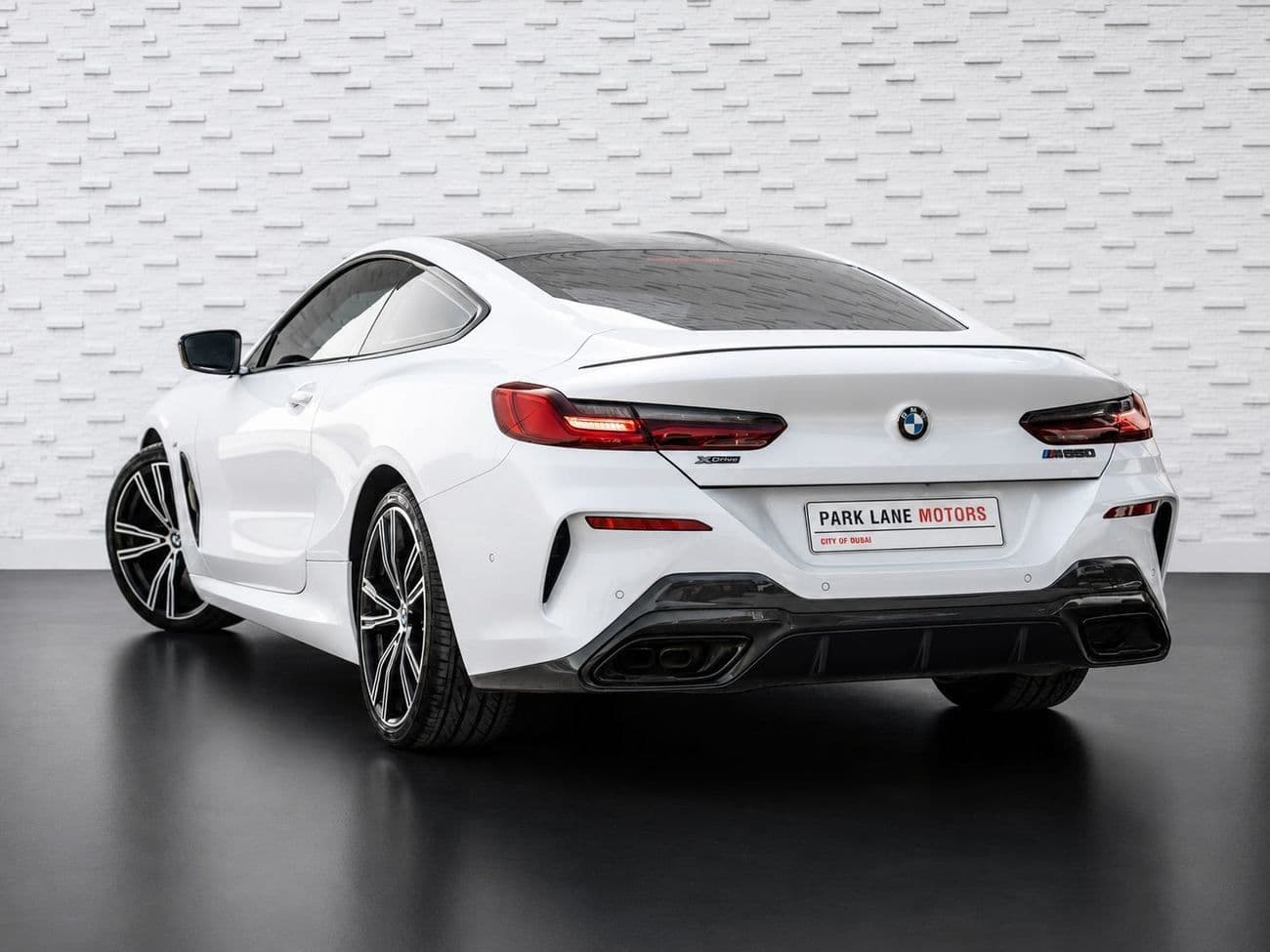 2021 BMW M850i xDrive thumbnail 3