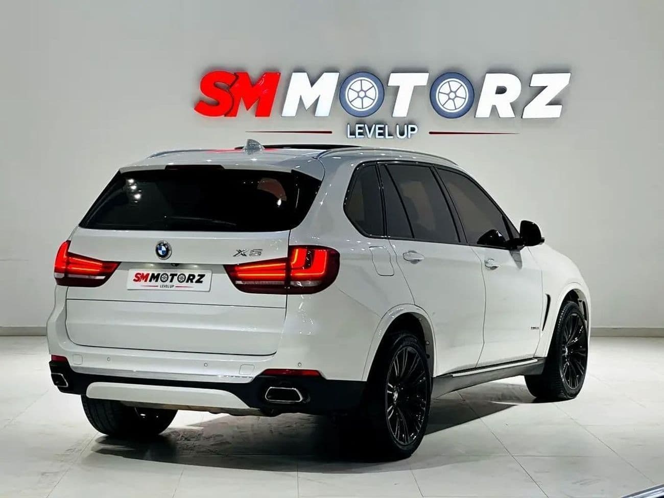 2014 BMW X5 35i EXCLUSIVE thumbnail 5