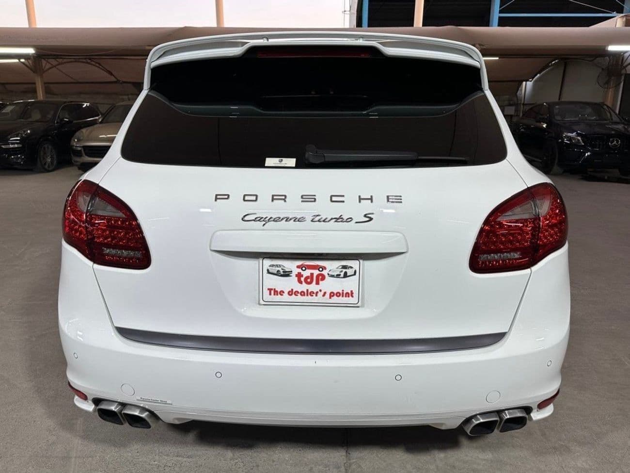 2014 Porsche Cayenne TURBO S thumbnail 5