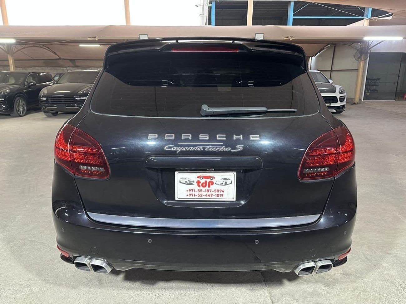 2014 Porsche Cayenne TURBO S thumbnail 5