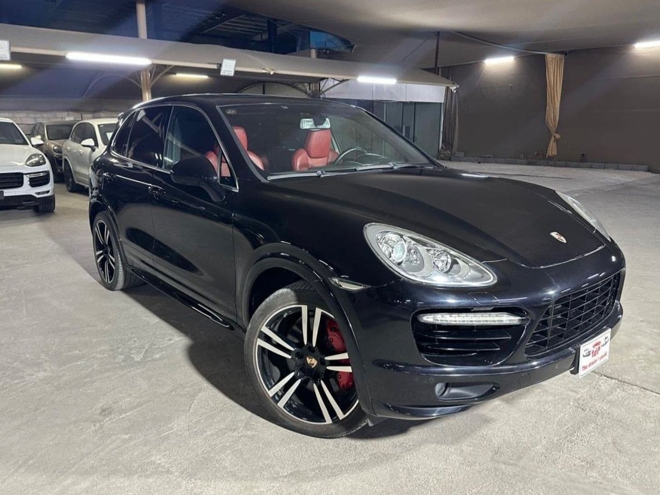 2014 Porsche Cayenne TURBO S thumbnail 7