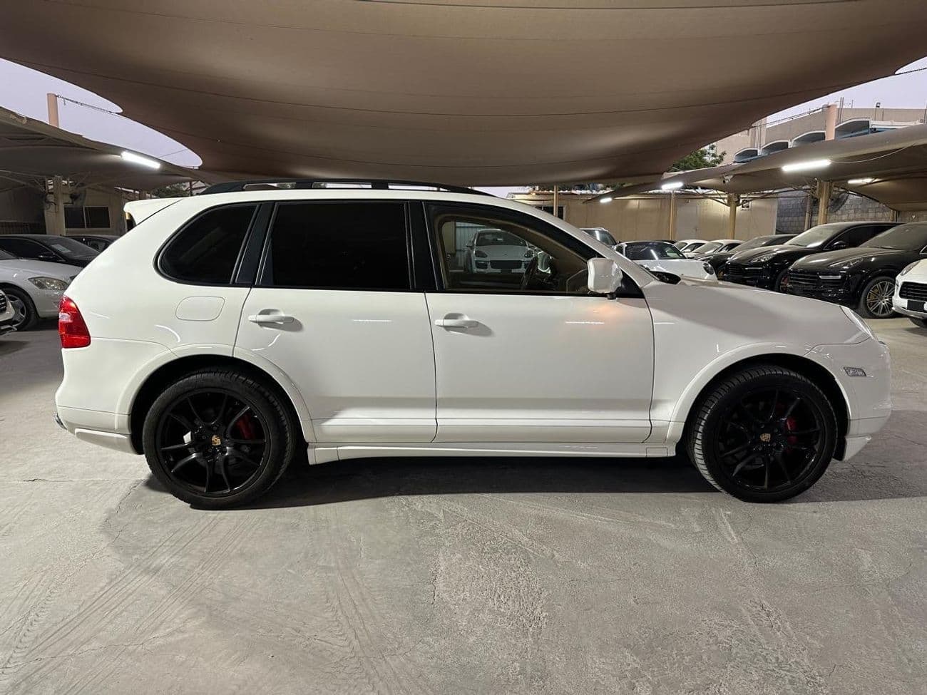 2008 Porsche Cayenne GTS thumbnail 6