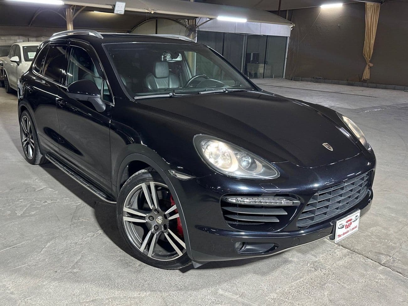2011 Porsche Cayenne TURBO thumbnail 7