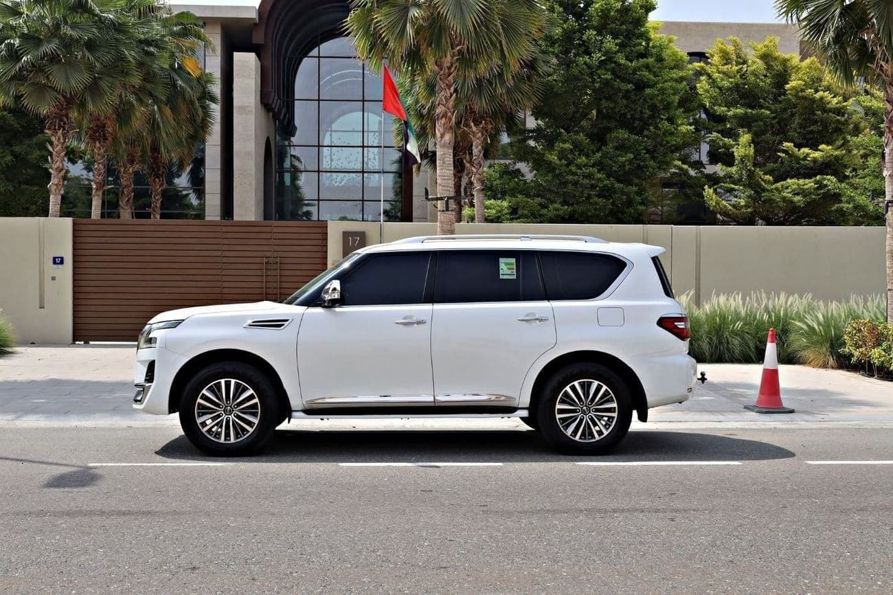 2021 Nissan Patrol SE PLATINUM CITY thumbnail 5