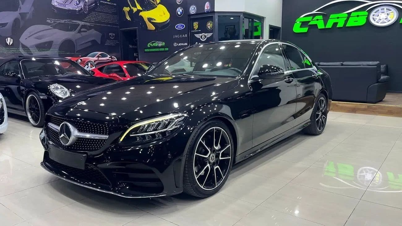 2019 Mercedes Benz C200 AMG thumbnail 5