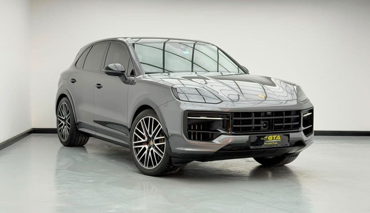2025 Porsche Cayenne GTS thumbnail 3