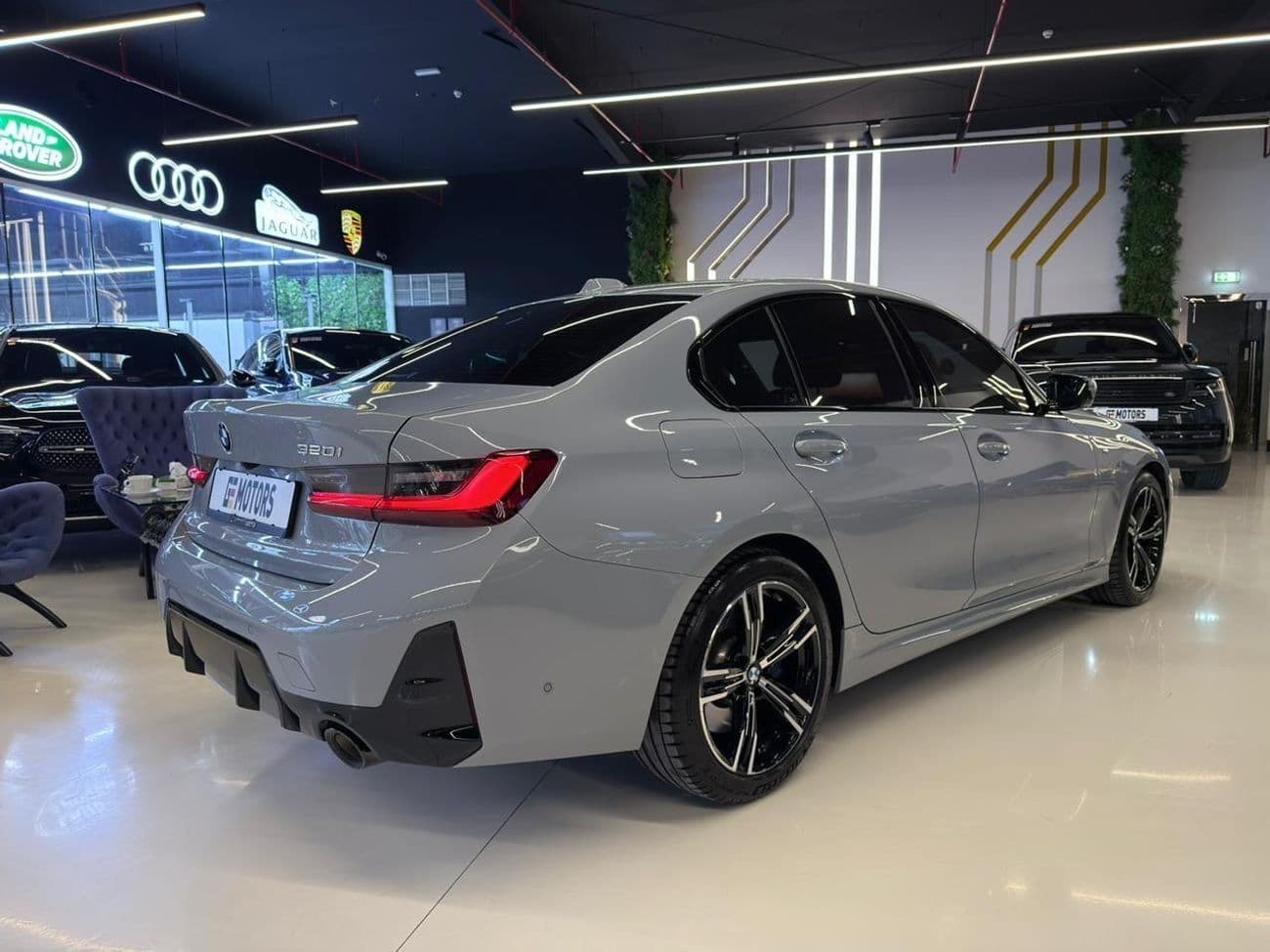 2024 BMW 320i thumbnail 8