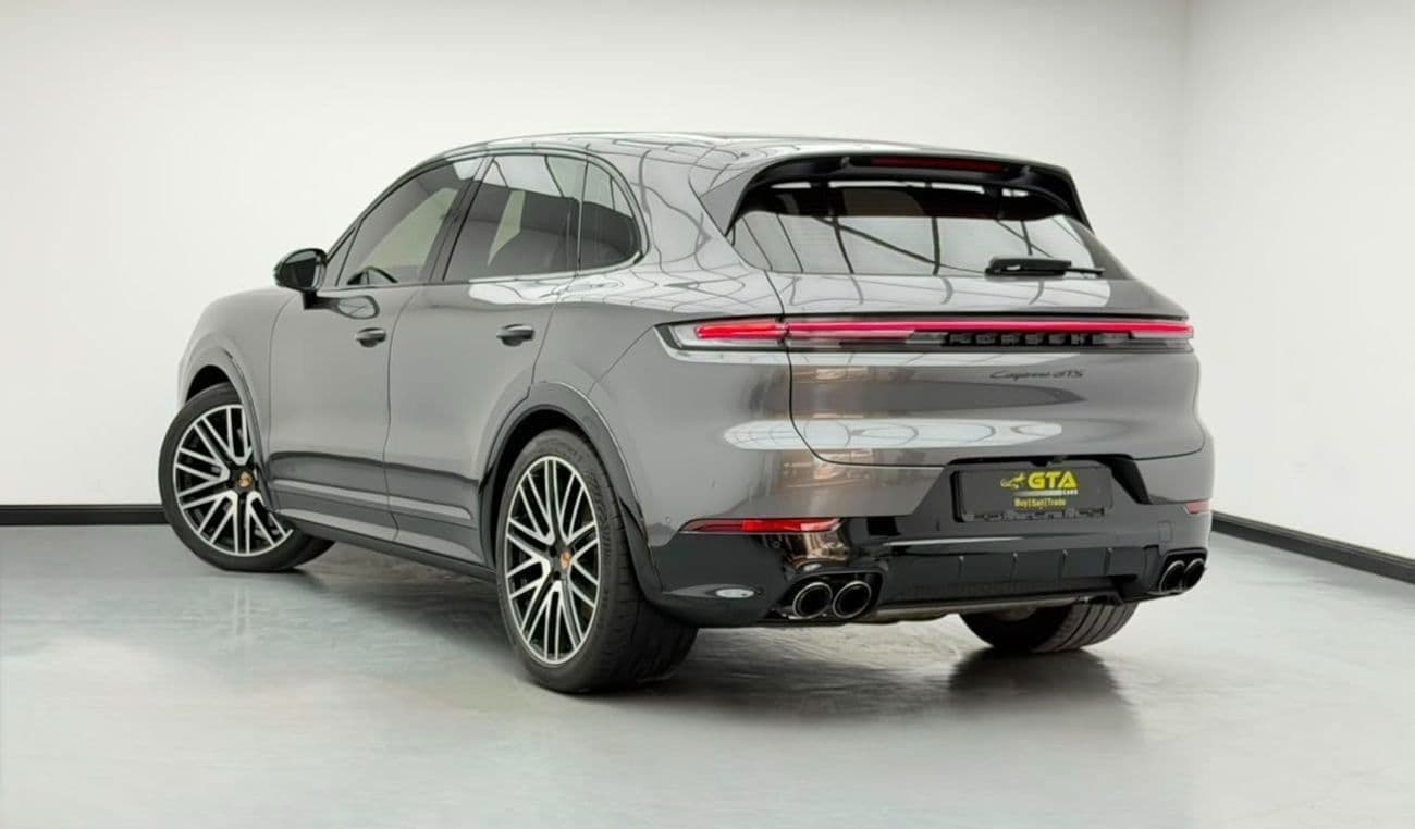 2025 Porsche Cayenne GTS thumbnail 6