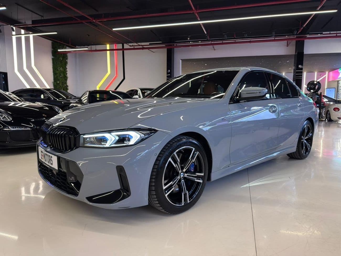 2024 BMW 320i thumbnail 2