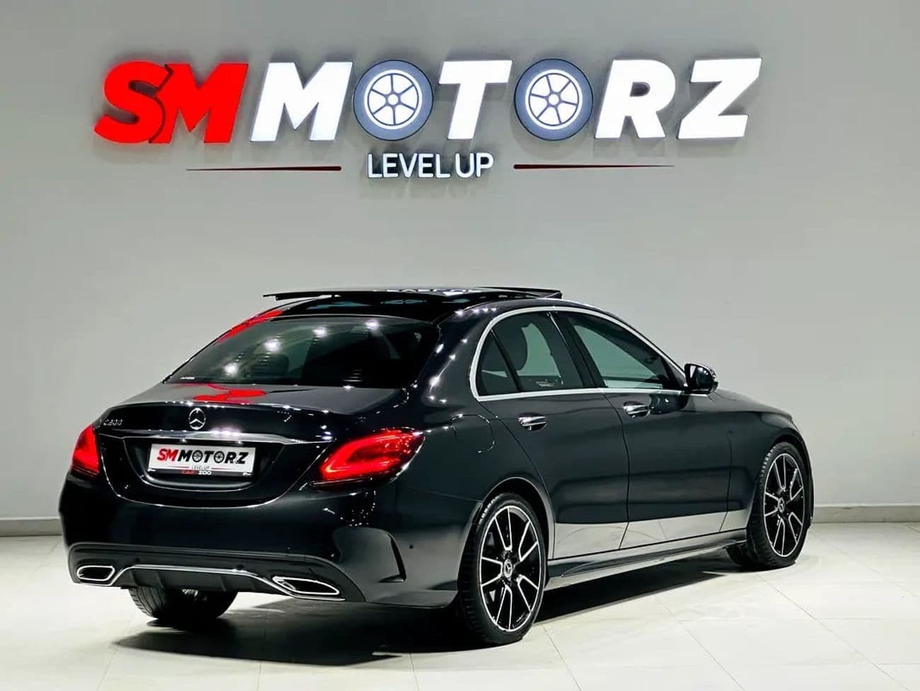2021 Mercedes Benz C200 AMG thumbnail 6