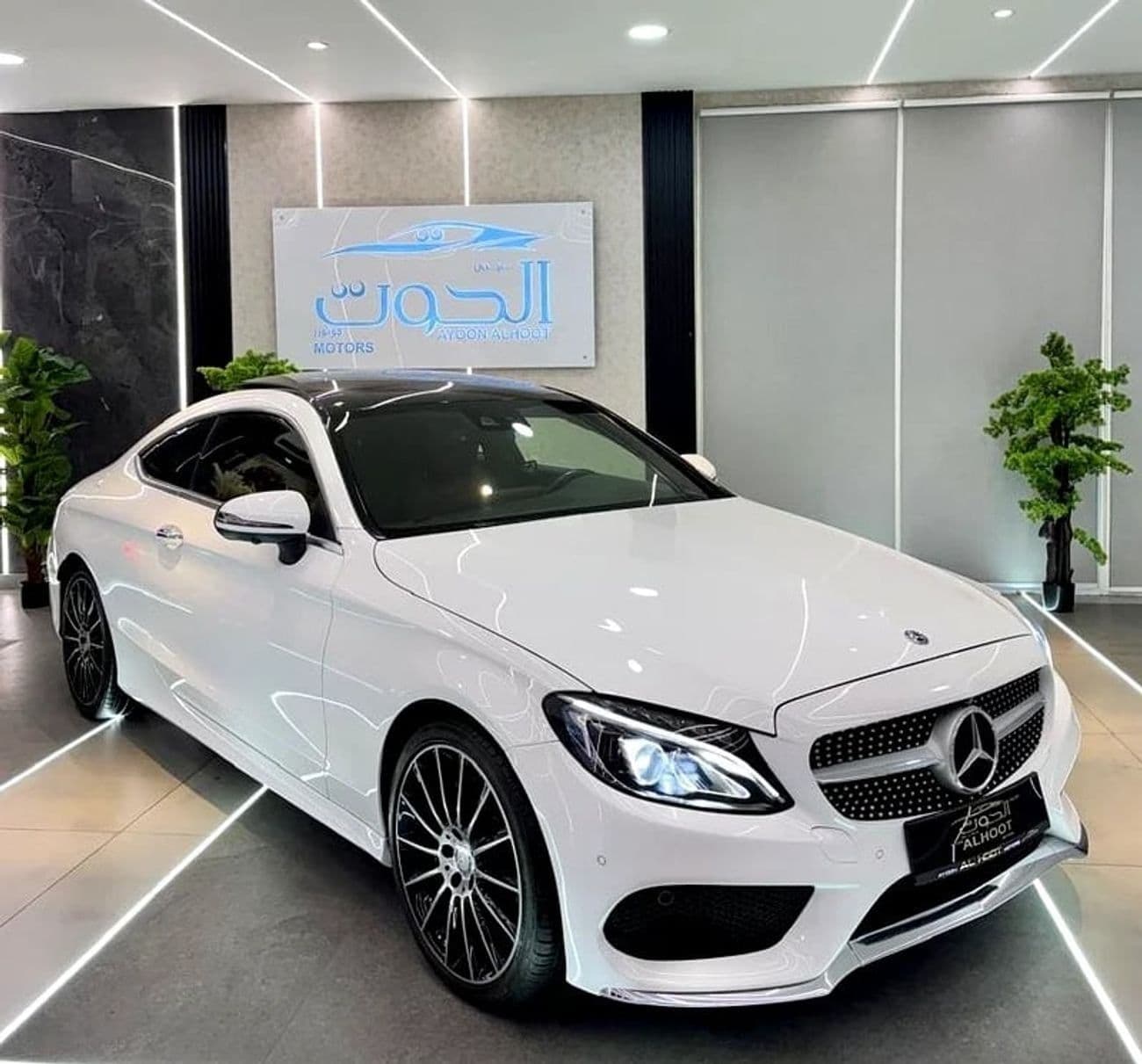 2019 Mercedes Benz C200 AMG thumbnail 3