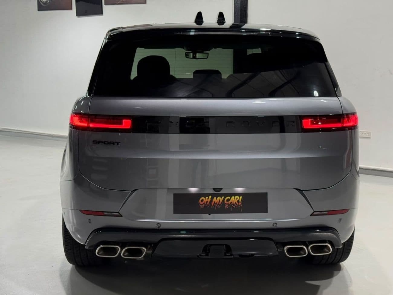 2025 Land Rover Range Rover Sport 2025 thumbnail 4