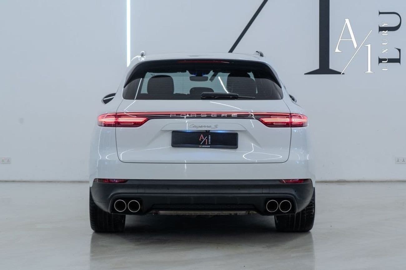 2018 Porsche Cayenne S thumbnail 4