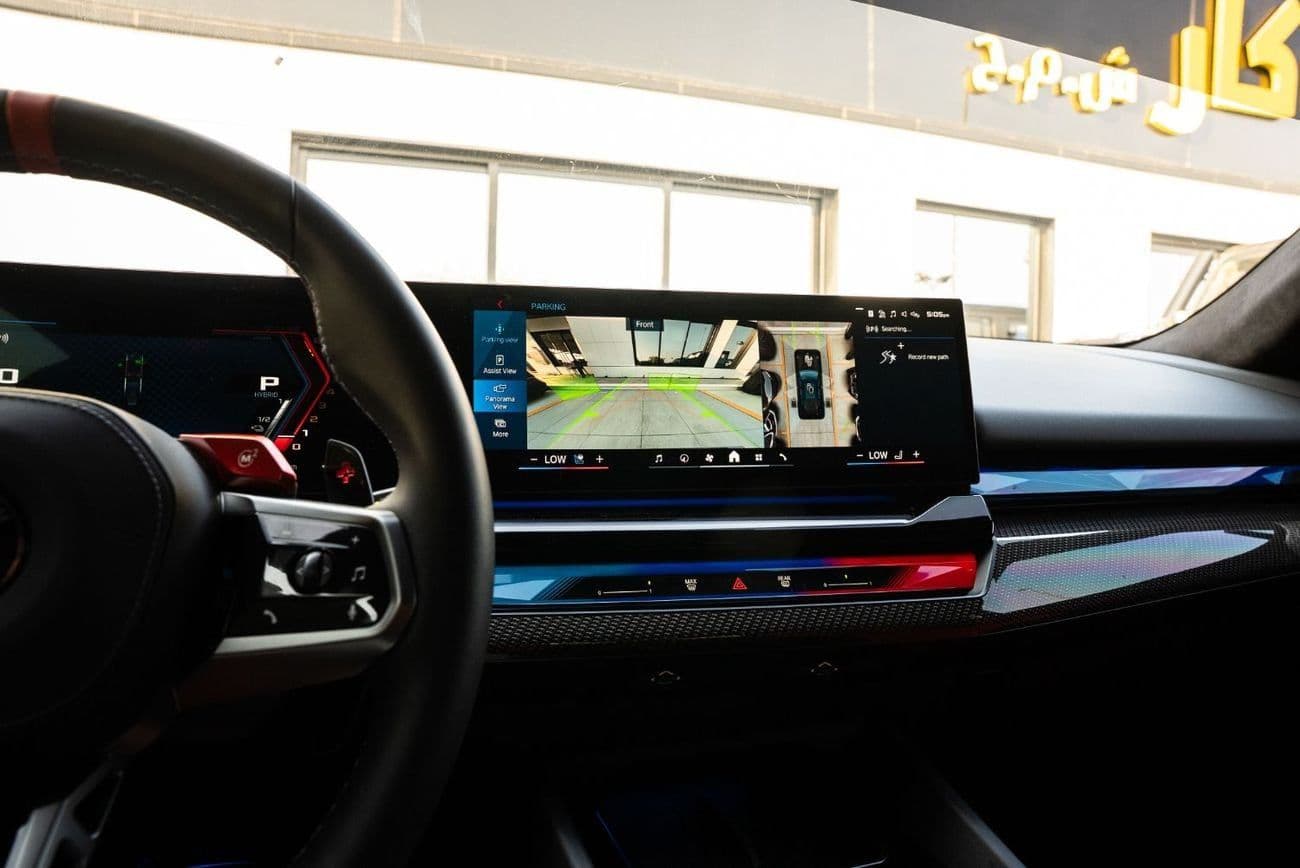 2025 BMW M5 MASTERCLASS thumbnail 4