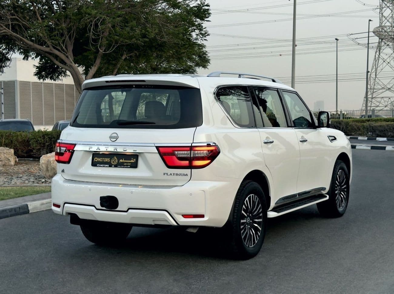 2023 Nissan Patrol SE PLATINUM CITY thumbnail 7