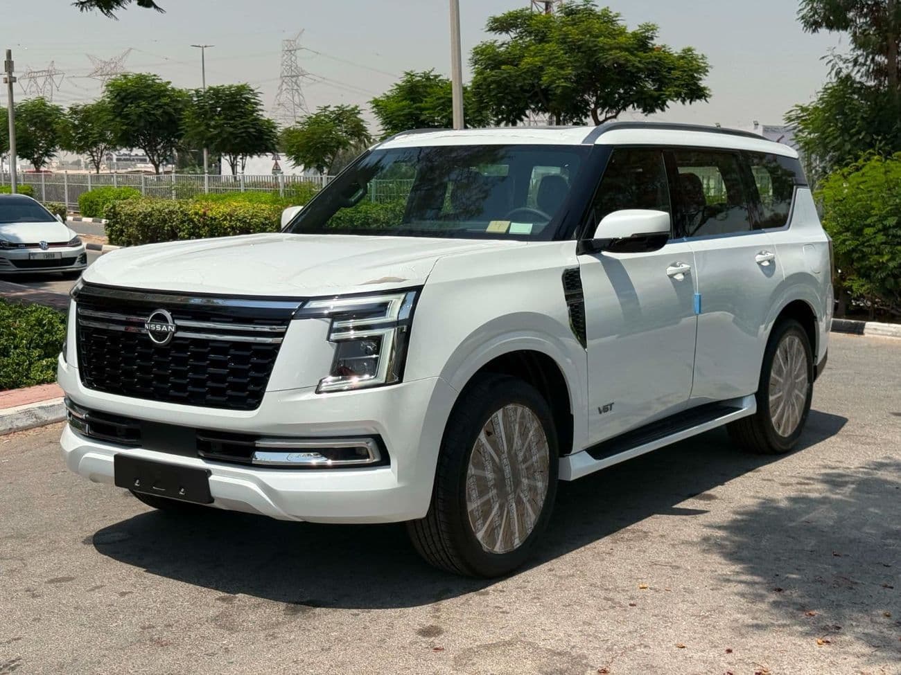 2026 Nissan Patrol LE PLATINUM CITY thumbnail 3