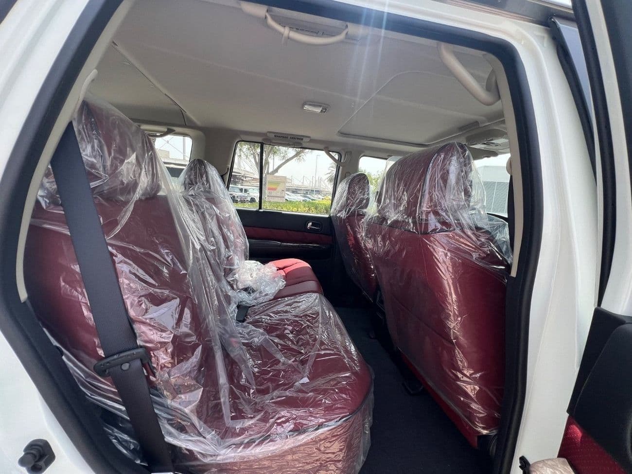 2024 Nissan Patrol SUPER SAFARI thumbnail 5