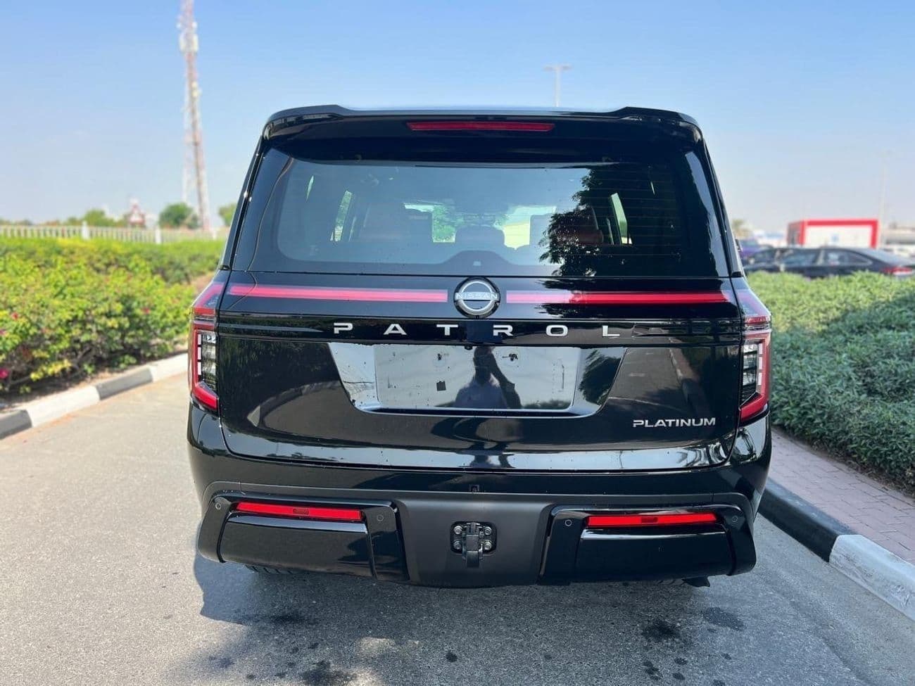 2026 Nissan Patrol SE PLATINUM CITY thumbnail 6
