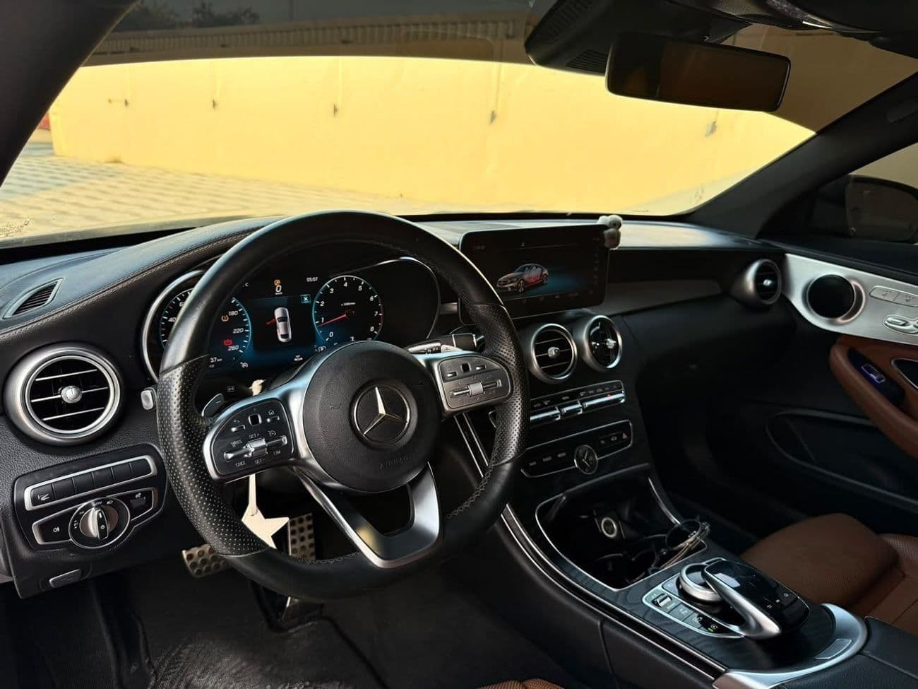 2019 Mercedes Benz C200 AMG thumbnail 8