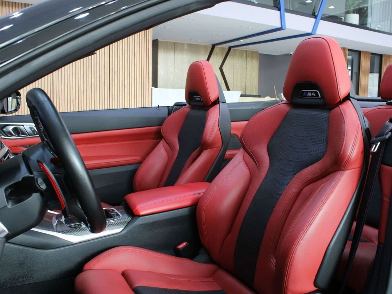 2022 BMW M4 thumbnail 4