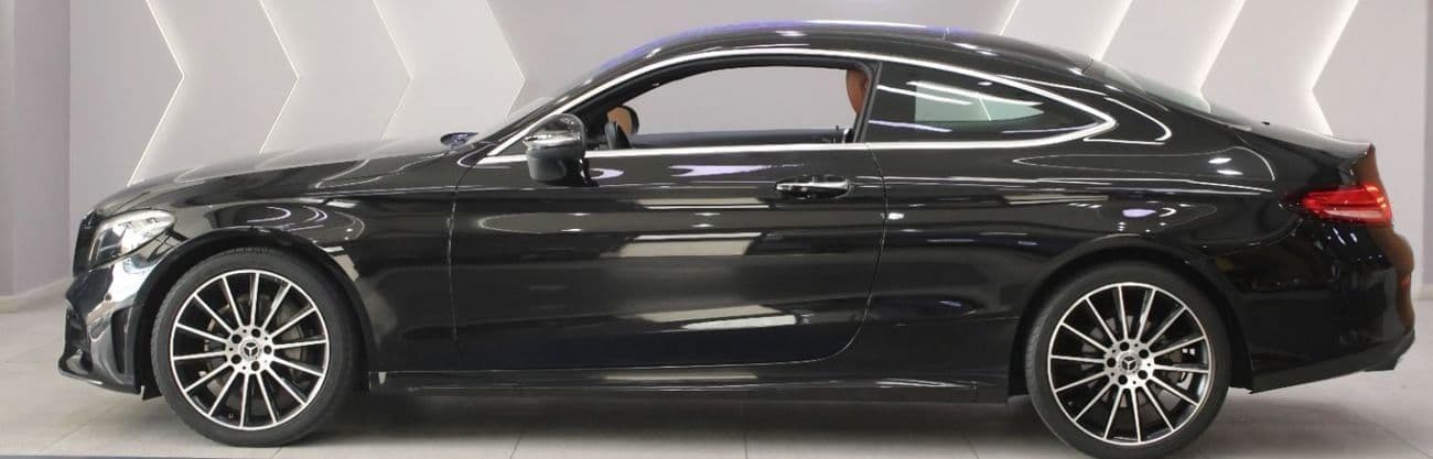 2020 Mercedes Benz C200 AMG thumbnail 3