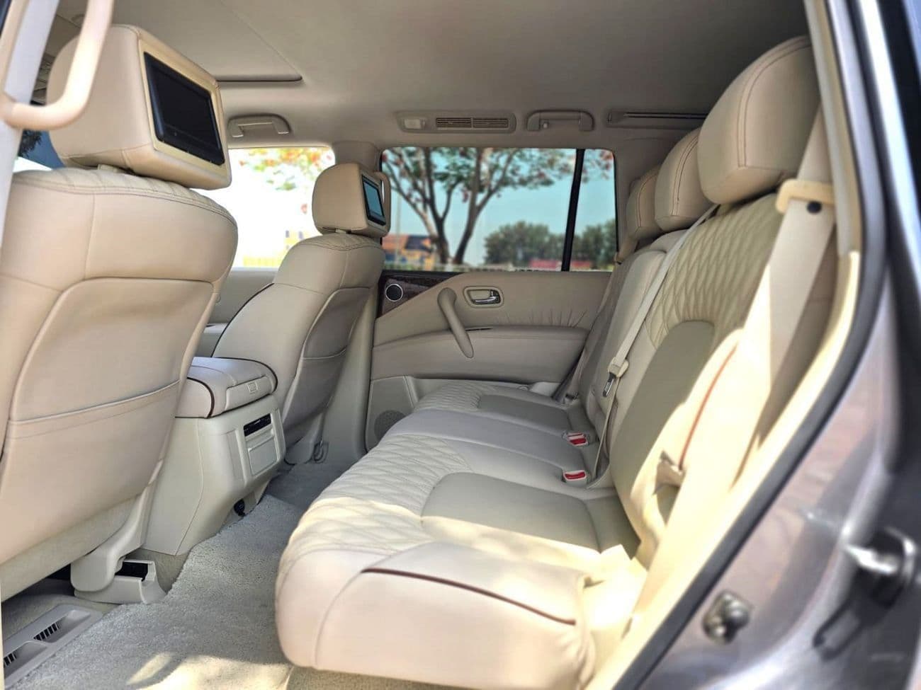 2017 Nissan Patrol SE PLATINUM CITY thumbnail 5