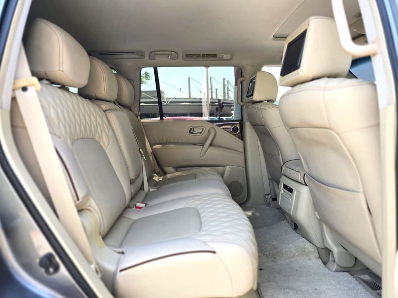 2017 Nissan Patrol SE PLATINUM CITY thumbnail 7
