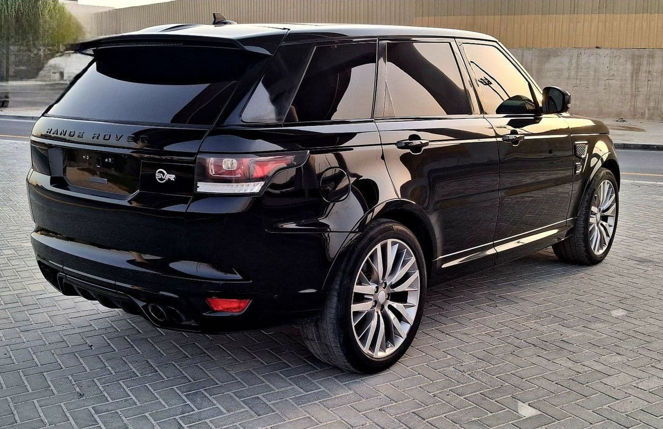 2016 Land Rover Range Rover Sport SVR thumbnail 4