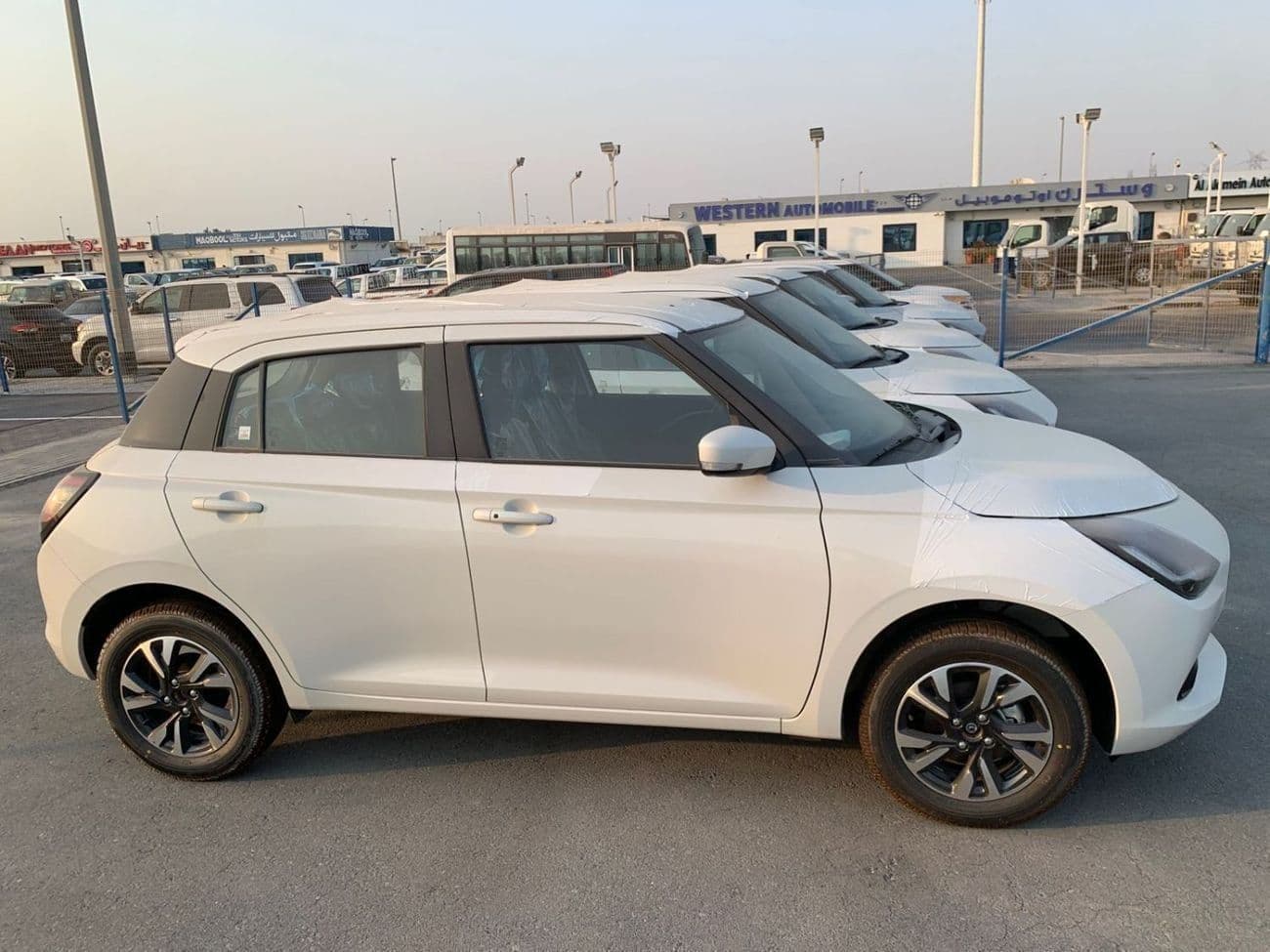 2026 Suzuki Swift GLX thumbnail 2